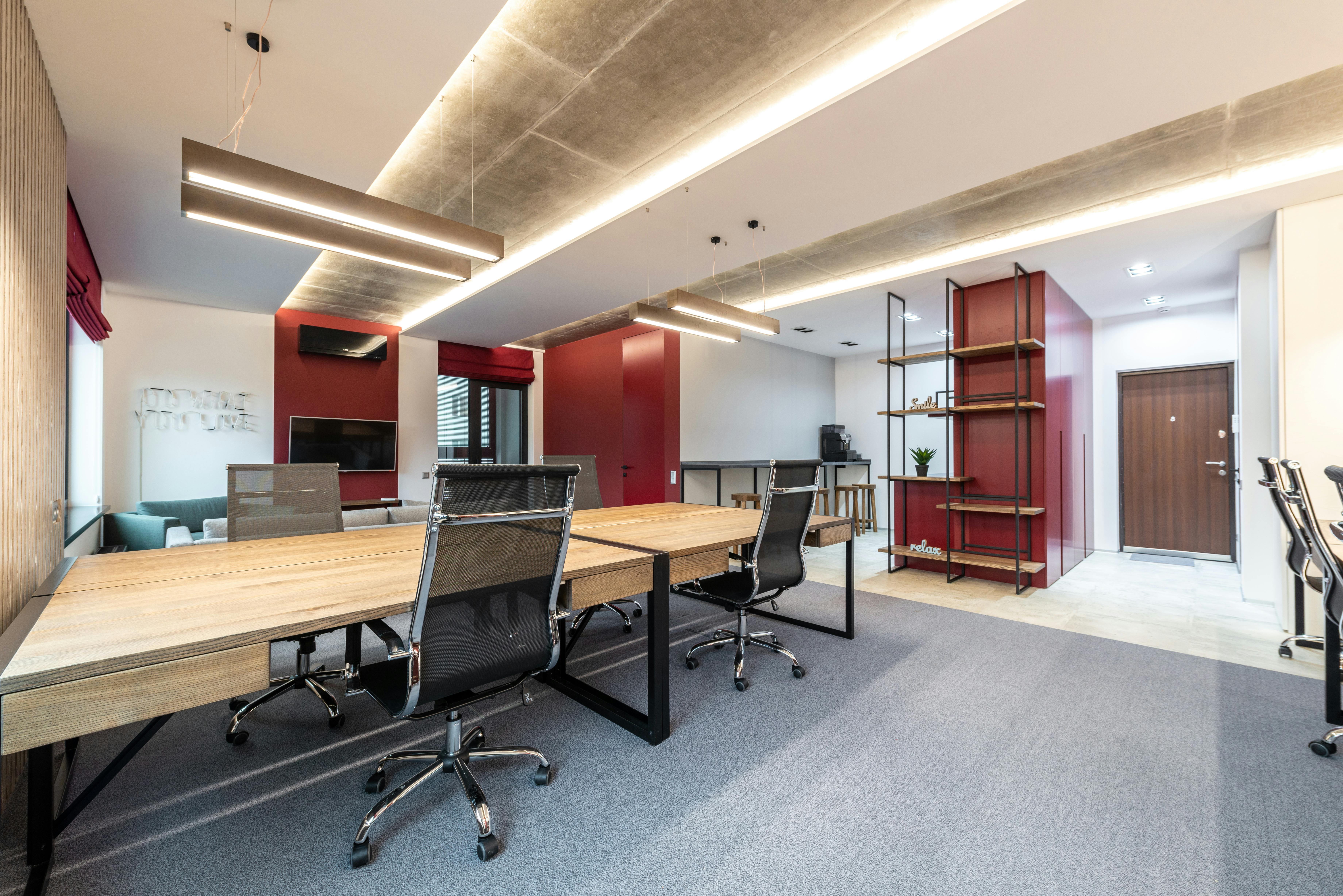 Clean office picture